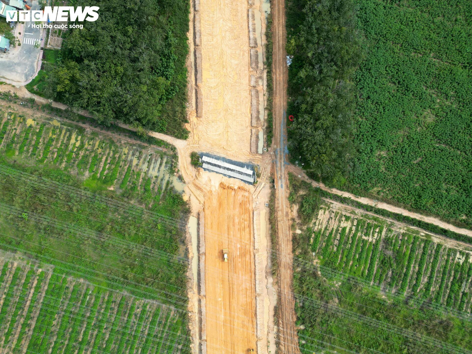 Cận kề ngày thông xe, cao tốc Biên Hòa - Vũng Tàu qua Đồng Nai hiện ra sao? - Ảnh 9