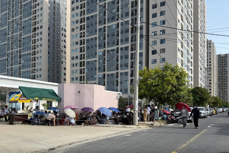 Đà Nẵng xử lý tình trạng 'cò mồi' mua bán nhà ở xã hội - Ảnh 1