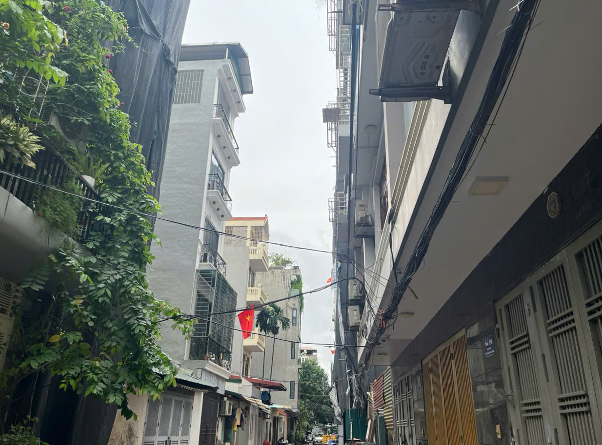 Mua căn nhà 8 tỷ đồng ở Hà Nội, sau 1 năm có khách trả giá 15 tỷ, chủ nhà sốc: "Không ngờ giá nhà tăng nhanh như vậy" - Ảnh 1