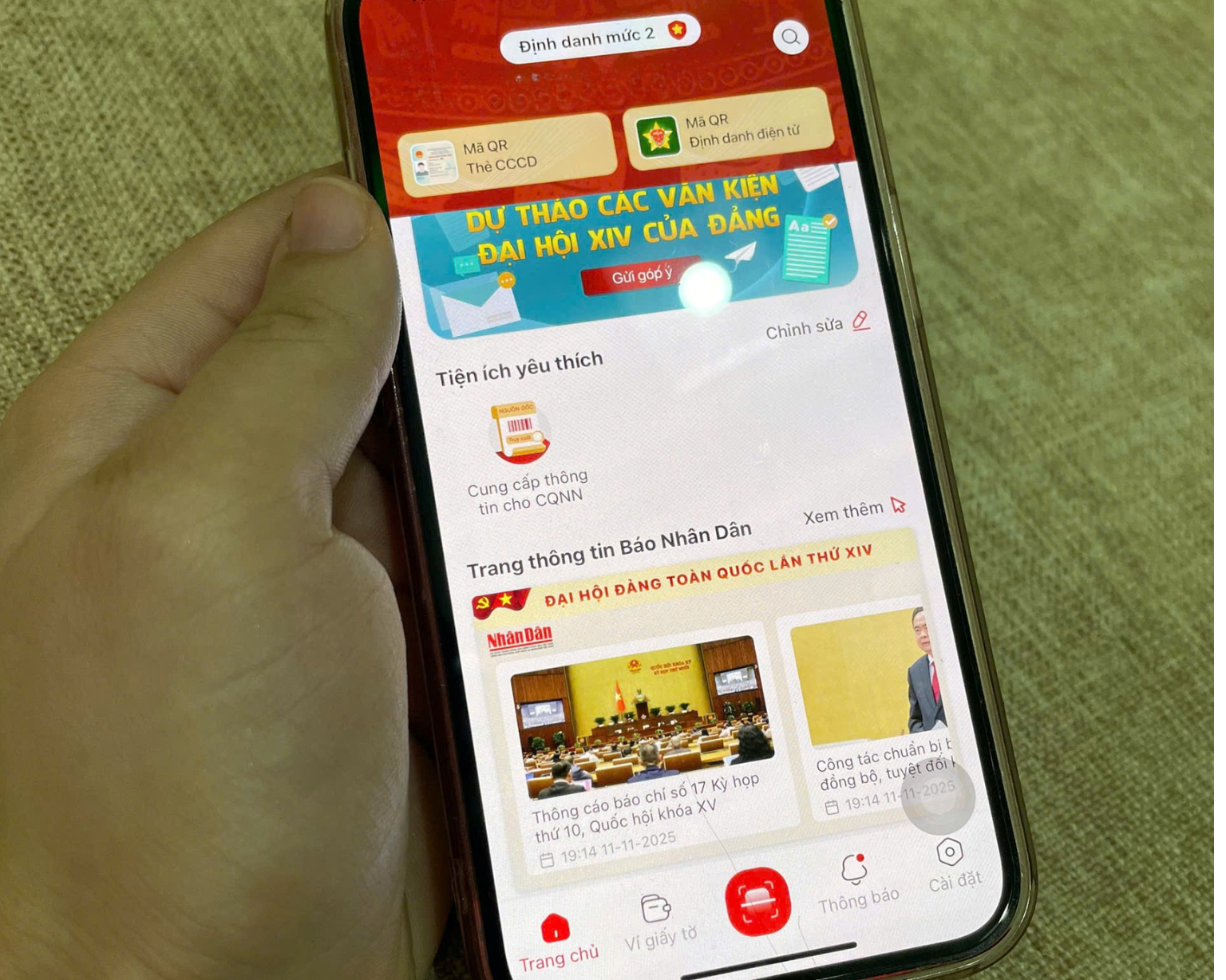 Cách nộp sổ đỏ trên VNeID mới nhất, người dân cả nước cần biết để làm ngay - Ảnh 1