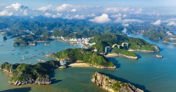 Từ kỳ quan thiên nhiên đến động lực phát triển kinh tế vùng