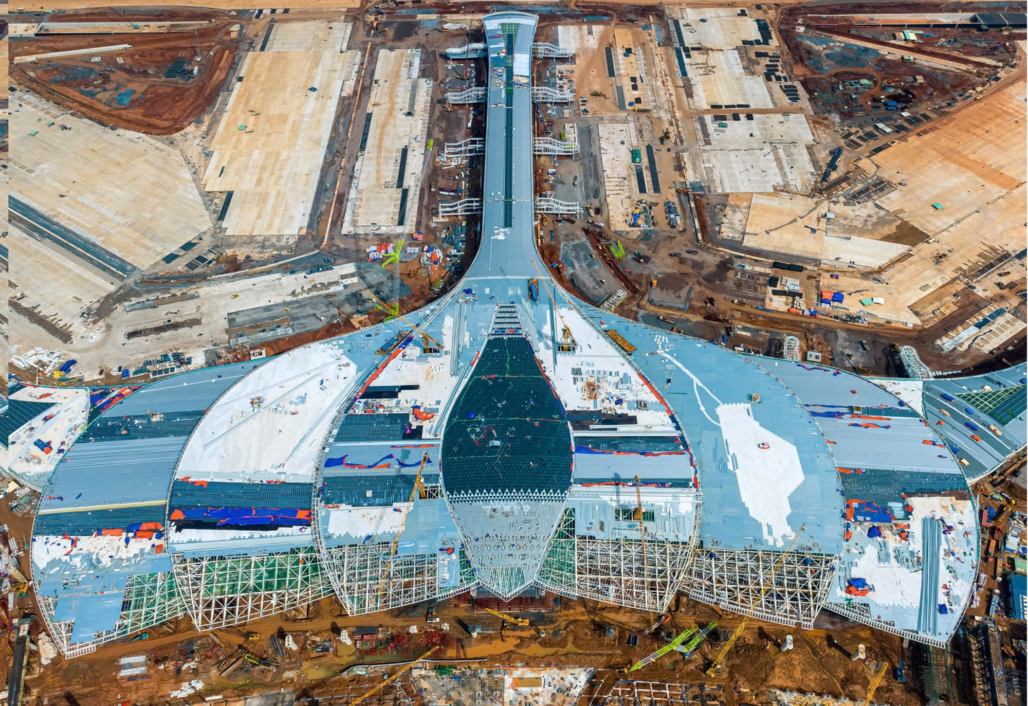 Savills: Việt Nam chuyển mình từ nền kinh tế "tích trữ đất" sang "tạo giá trị", các đô thị vệ tinh sẽ trở thành trung tâm phát triển mới - Ảnh 2