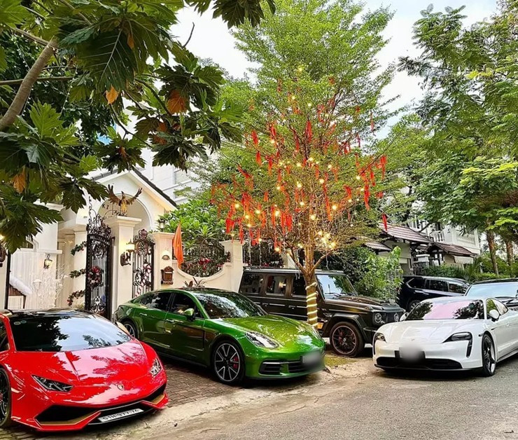 Vợ chồng Đoàn Di Băng sở hữu loạt bất động sản xa hoa, từng tiết lộ xây biệt thự 400 tỷ đồng nhưng 4 năm vẫn chưa xong - Ảnh 3