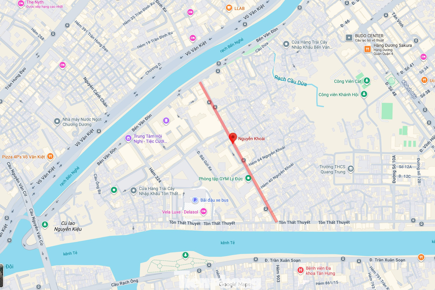 Người dân tháo dỡ nhà cửa, giao mặt bằng thi công cầu Nguyễn Khoái - Ảnh 2