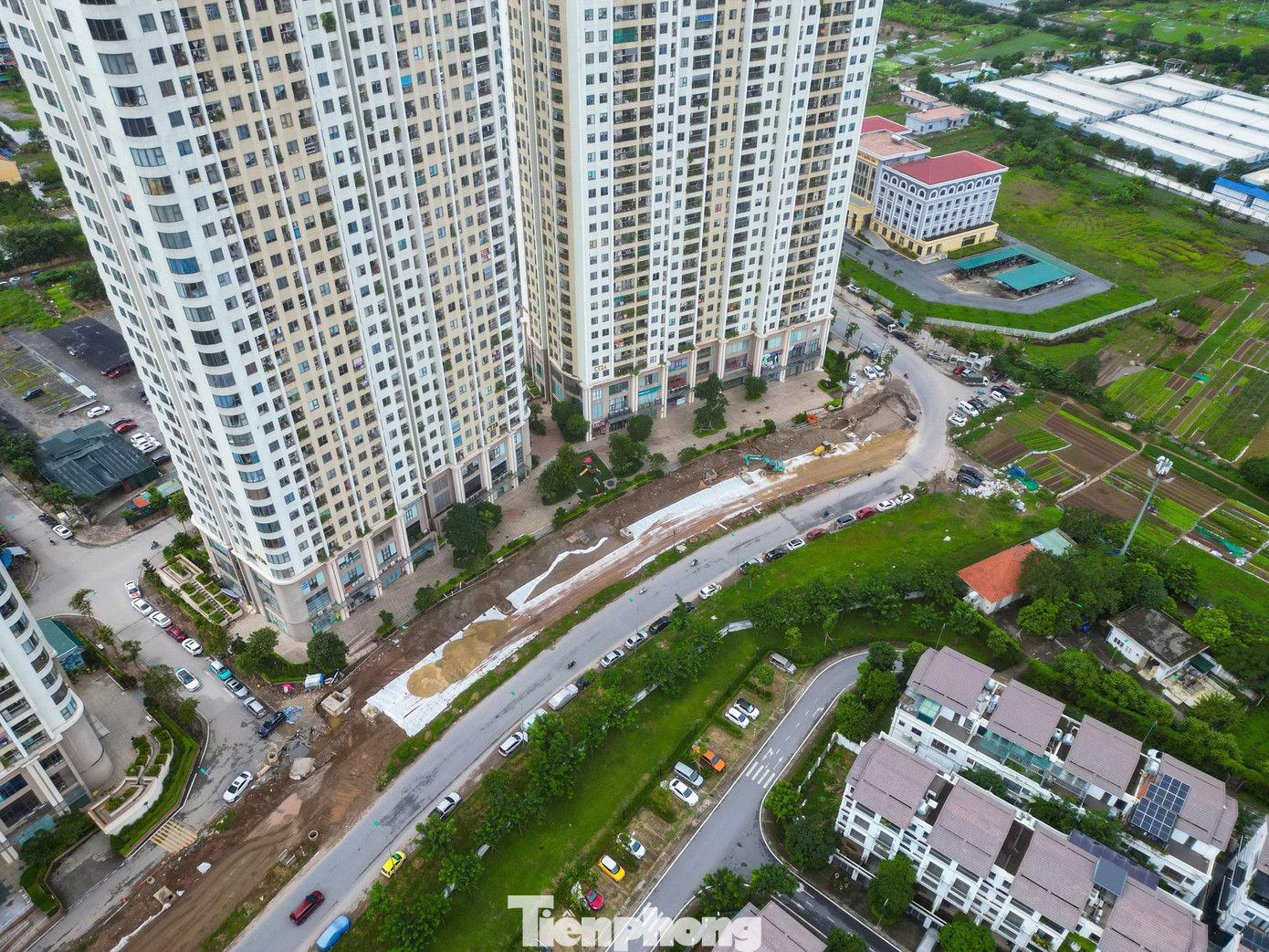 Toàn cảnh tuyến đường hơn trăm tỉ nối hai vành đai Hà Nội đang dần hoàn thiện - Ảnh 4