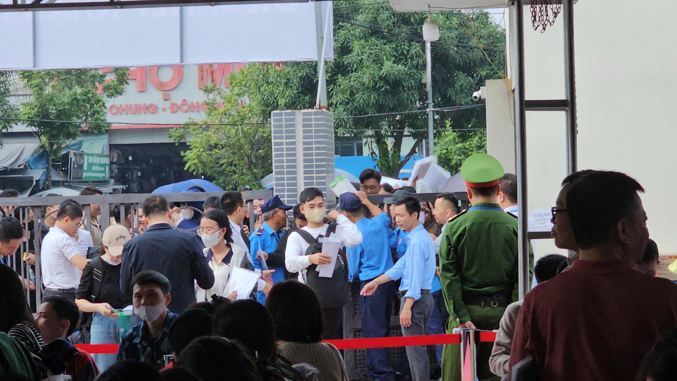 Cận cảnh quy trình bấm số, nhận hồ sơ nhà ở xã hội từ 900 triệu đồng/căn - Ảnh 13