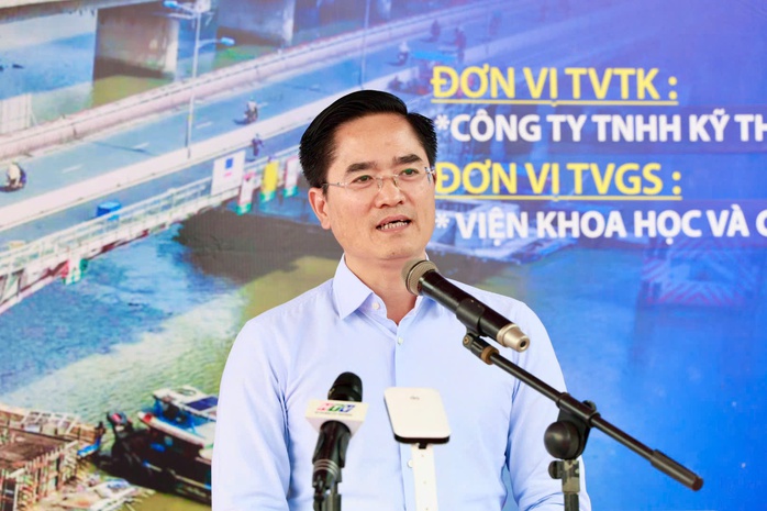 Hình ảnh cầu Bình Triệu 1 chính thức thông xe sáng nay - Ảnh 2