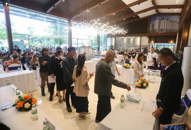 Quá nhiều hồ sơ, nhà ở xã hội phải tổ chức bốc thăm - Ảnh 1