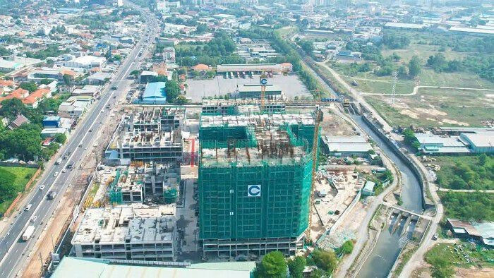 Giữa cơn sốt giá loạt dự án bất động sản 'gãy nhịp' bán hàng - Ảnh 1