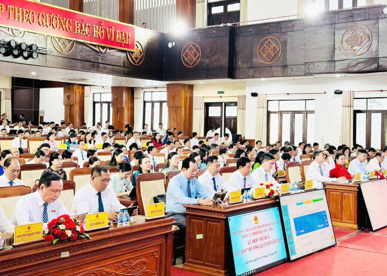 Chưa di dời sân vận động gây tranh luận ở Cần Thơ - Ảnh 3