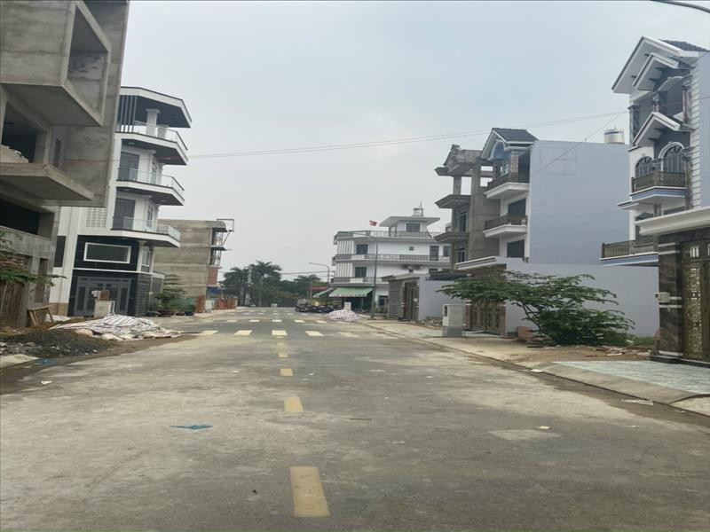 Lý do TPHCM chưa cấp sổ cho 2 dự án đất nền, căn hộ - Ảnh 2