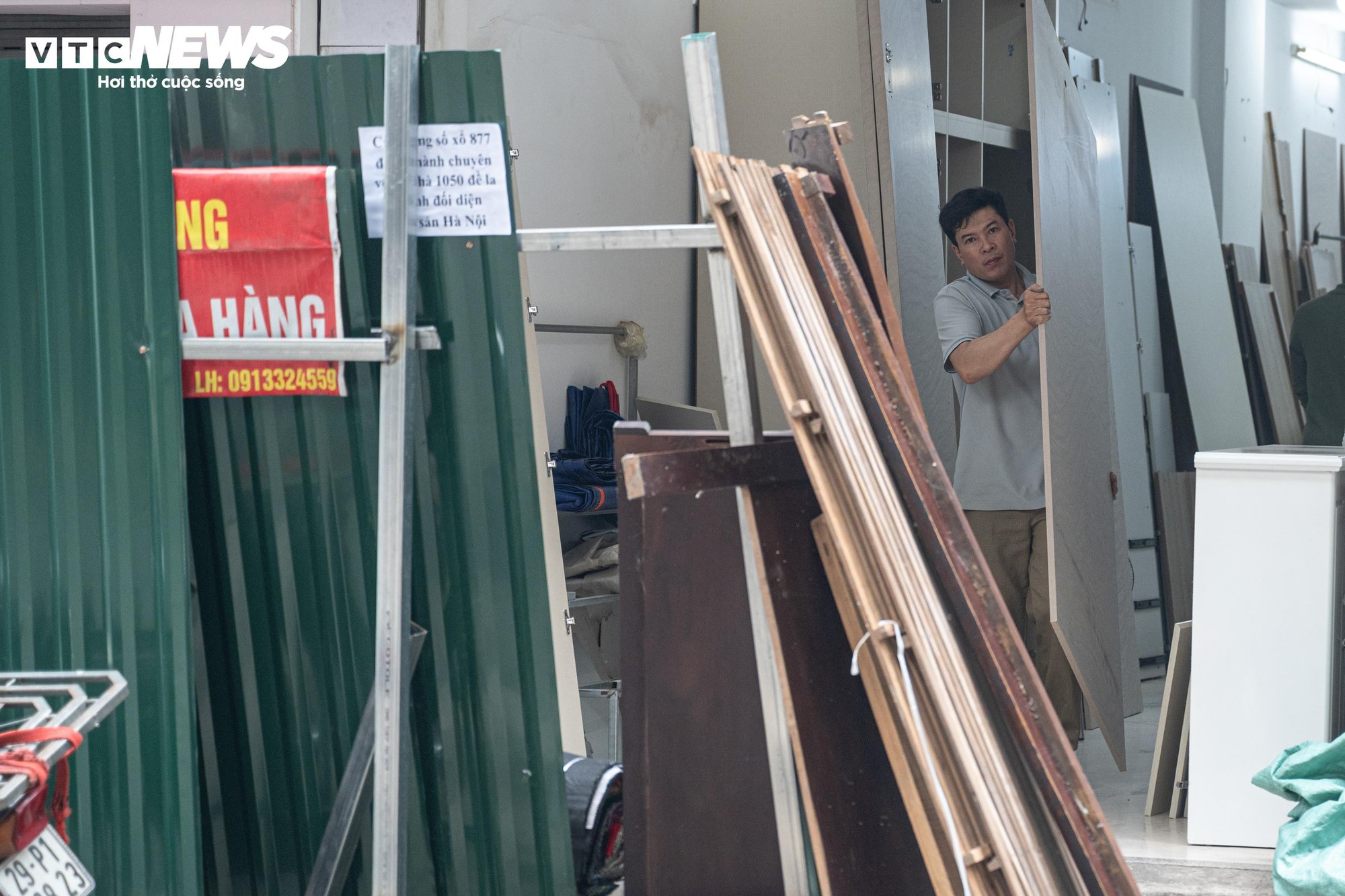 Hà Nội phá dỡ loạt công trình để làm tuyến đường ‘đắt nhất hành tinh’ - Ảnh 7