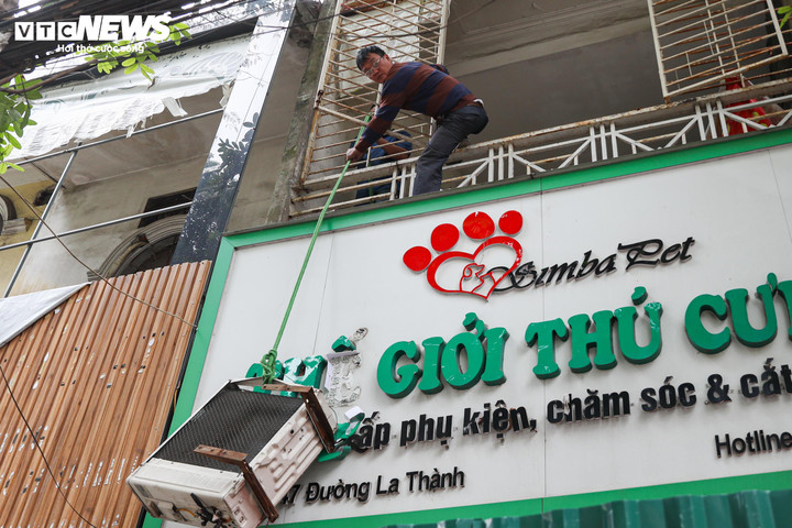 Hà Nội phá dỡ loạt công trình để làm tuyến đường ‘đắt nhất hành tinh’ - Ảnh 6