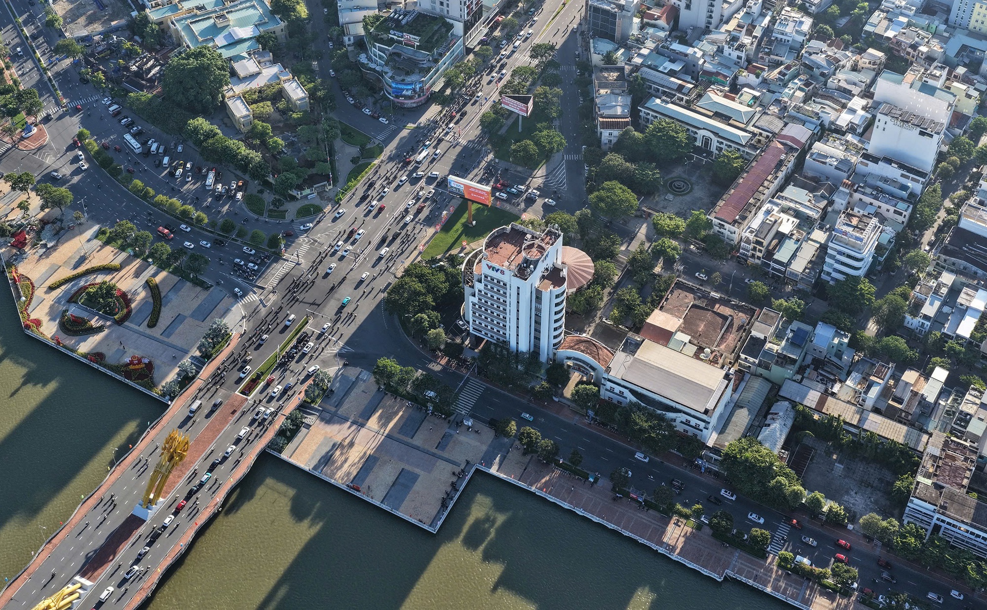 Giá đất Đà Nẵng đã quá cao, đại biểu đề nghị tạm dừng tăng - Ảnh 1