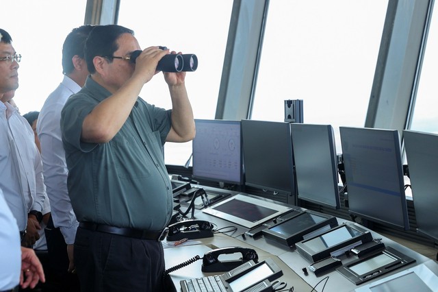 Trước ngày trọng đại, Thủ tướng thị sát và chỉ đạo "nóng" tại siêu dự án 16 tỷ USD của Việt Nam - Ảnh 2