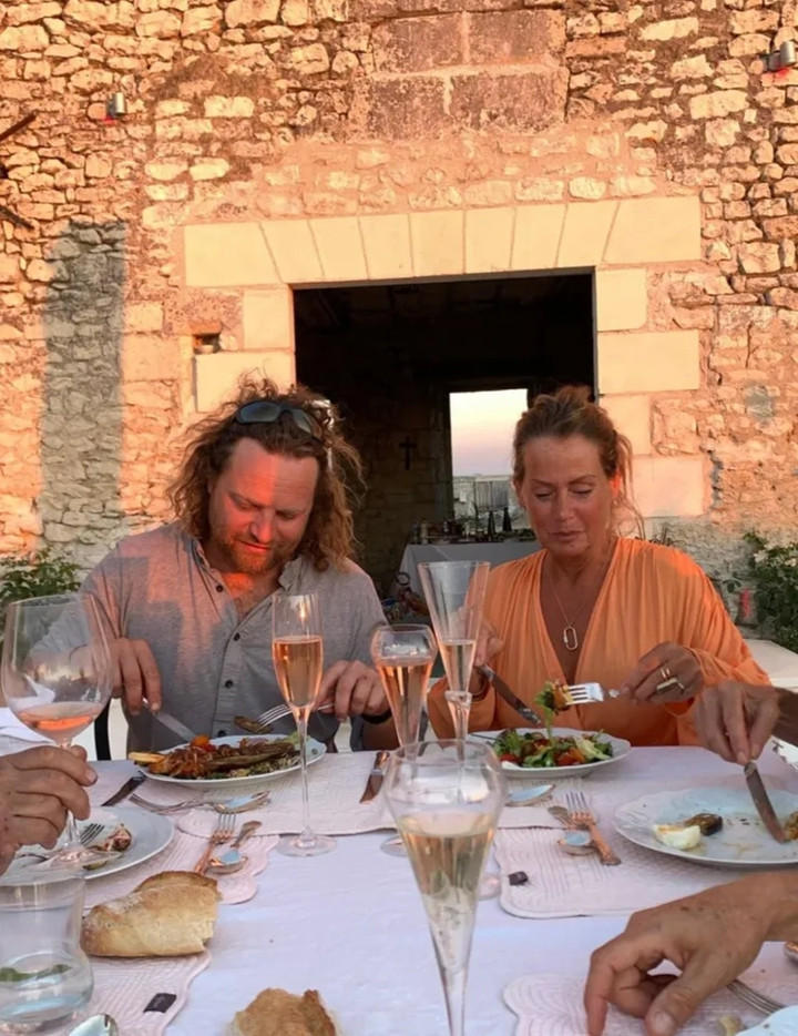 Chi hơn 4 tỷ đồng mua ngôi làng bỏ hoang 50 năm để cải tạo thành khu nghỉ dưỡng - Ảnh 8