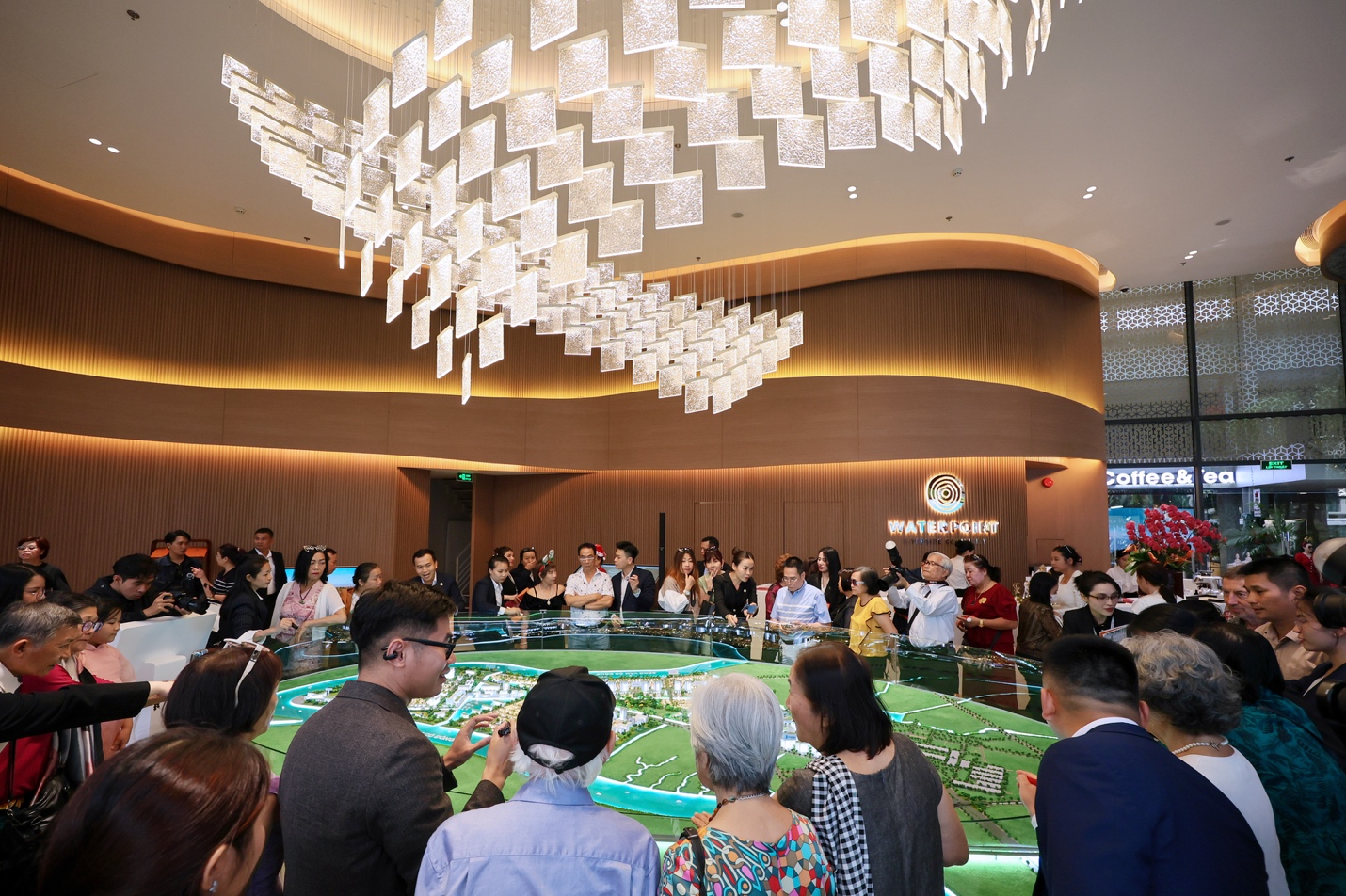 Hạ tầng tỷ đô, pháp lý hoàn chỉnh kích hoạt BĐS khu Tây TP.HCM cuối năm - Ảnh 1