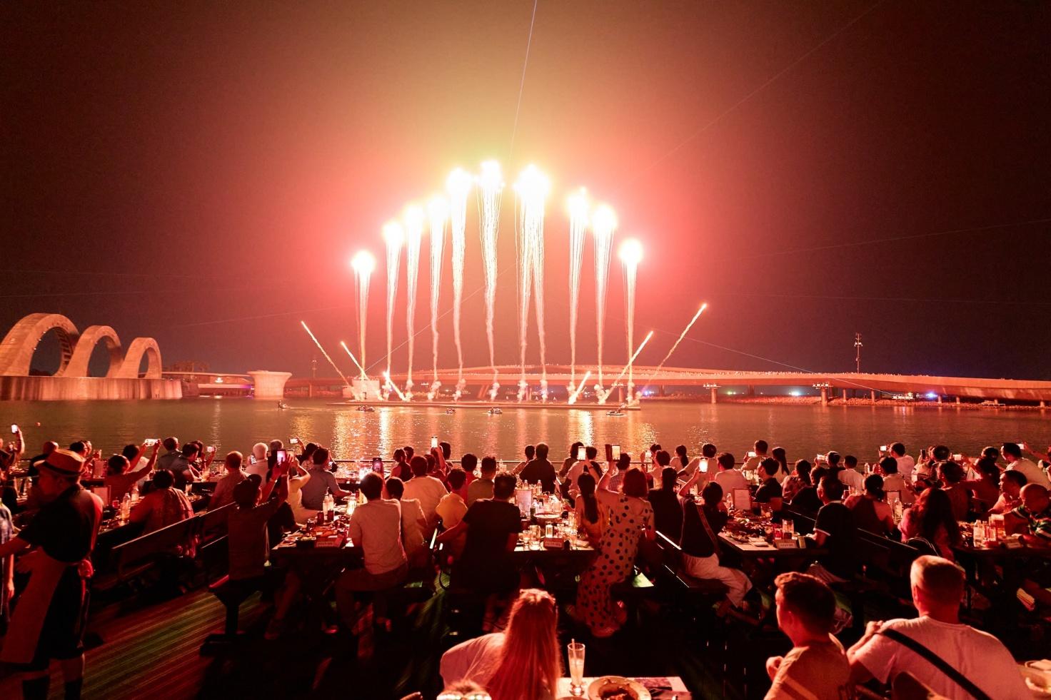 Thăng hạng ngoạn mục về hạ tầng, Phú Quốc thành “thủ phủ” mới của giới đầu tư địa ốc - Ảnh 2