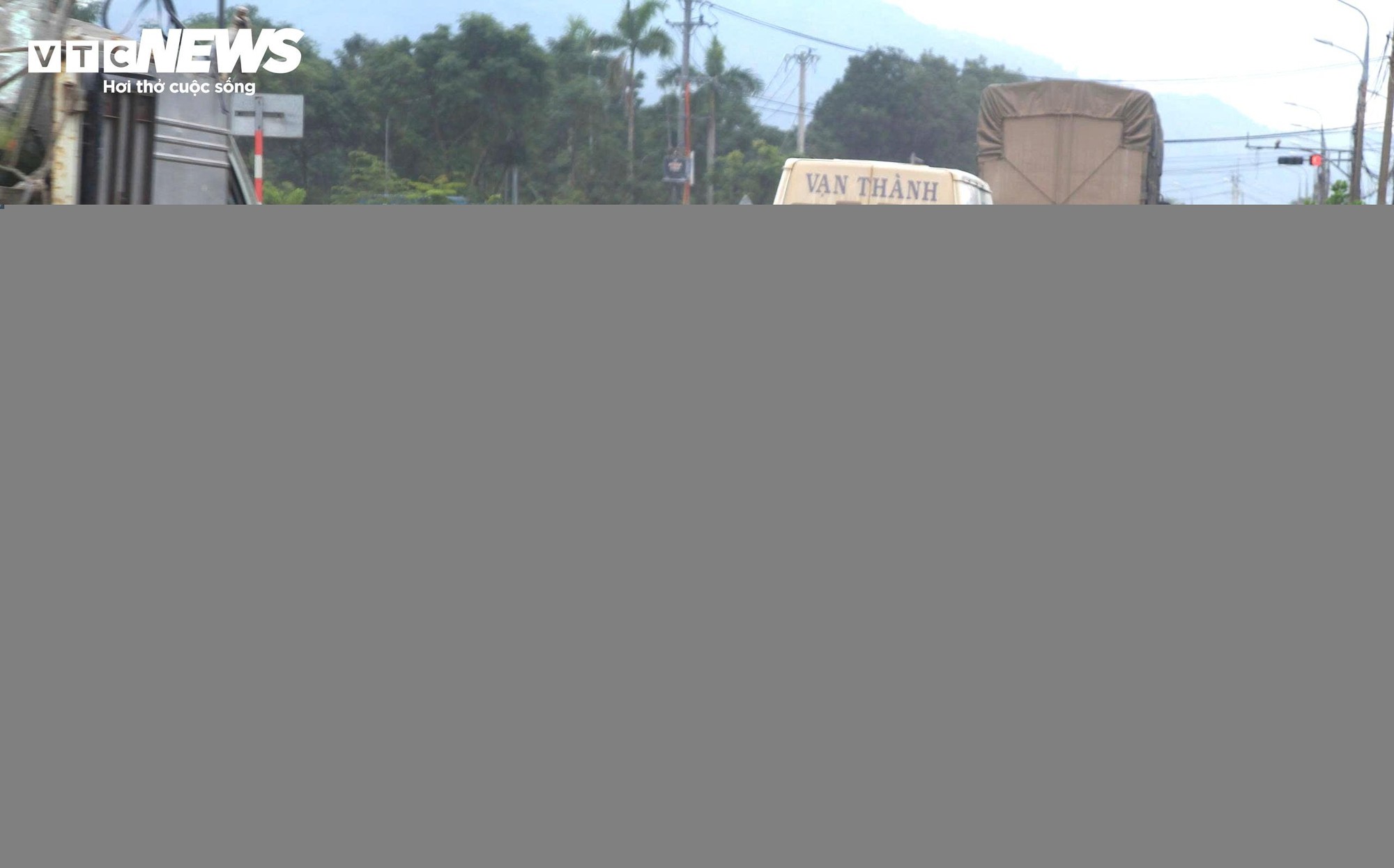 Quốc lộ 14B nát như tương, dân ngao ngán dự án cải tạo gần 780 tỷ thi công ì ạch - Ảnh 3