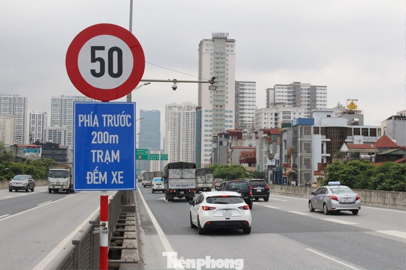 Thực trạng giao thông đường trên cao Vành đai 3 chuẩn bị cấm theo giờ đối với xe tải - Ảnh 5