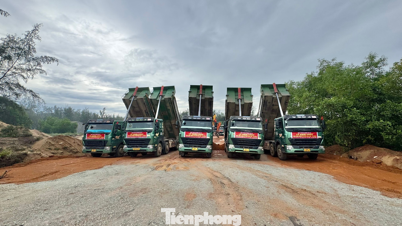 Sắp khởi công dự án ray đường sắt 10.000 tỷ đồng tại Dung Quất - Ảnh 1