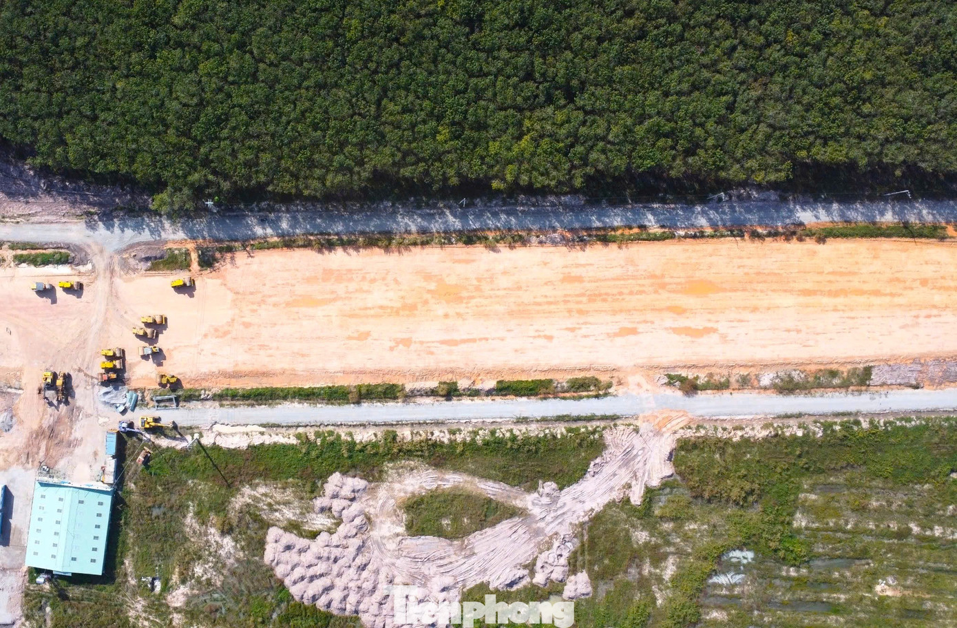 Hình hài đường cao tốc TPHCM đi Tây Nguyên sau gần 1 năm khởi công - Ảnh 9