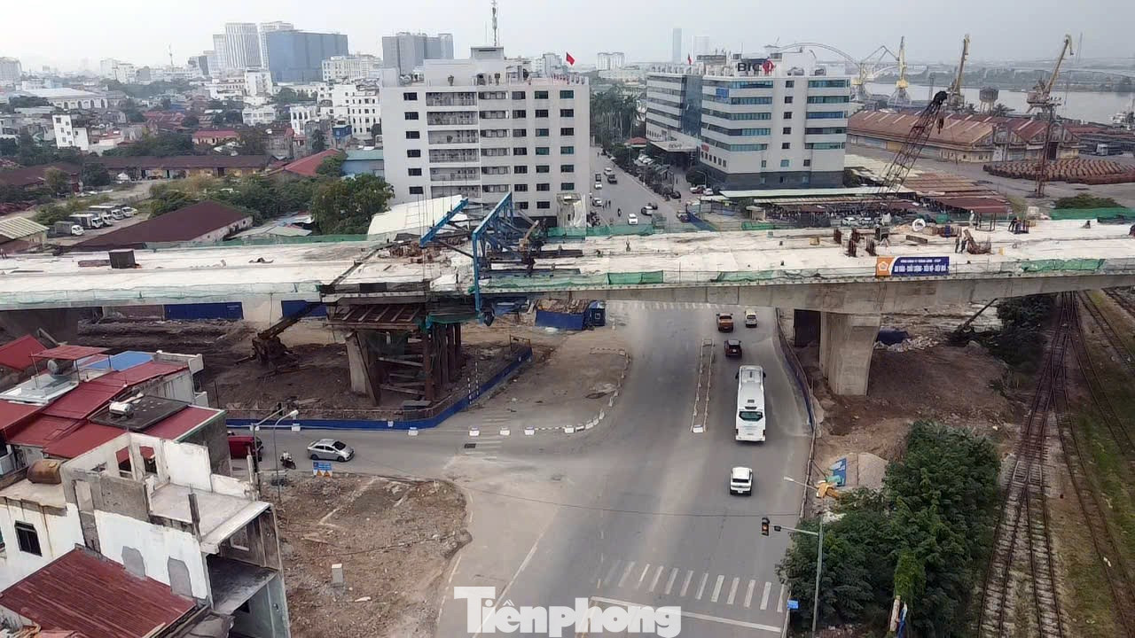 Cận cảnh tiến độ thi công cầu 6.200 tỷ nối trung tâm Hải Phòng với các khu đô thị mới - Ảnh 7