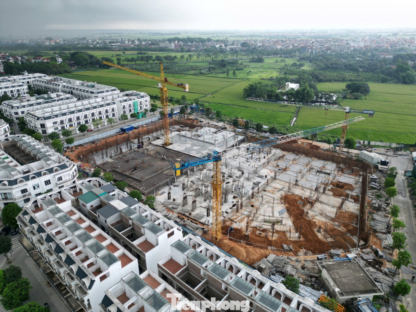 Lý do Bộ Xây dựng muốn sửa 2 luật về BĐS trong năm 2026 - Ảnh 1