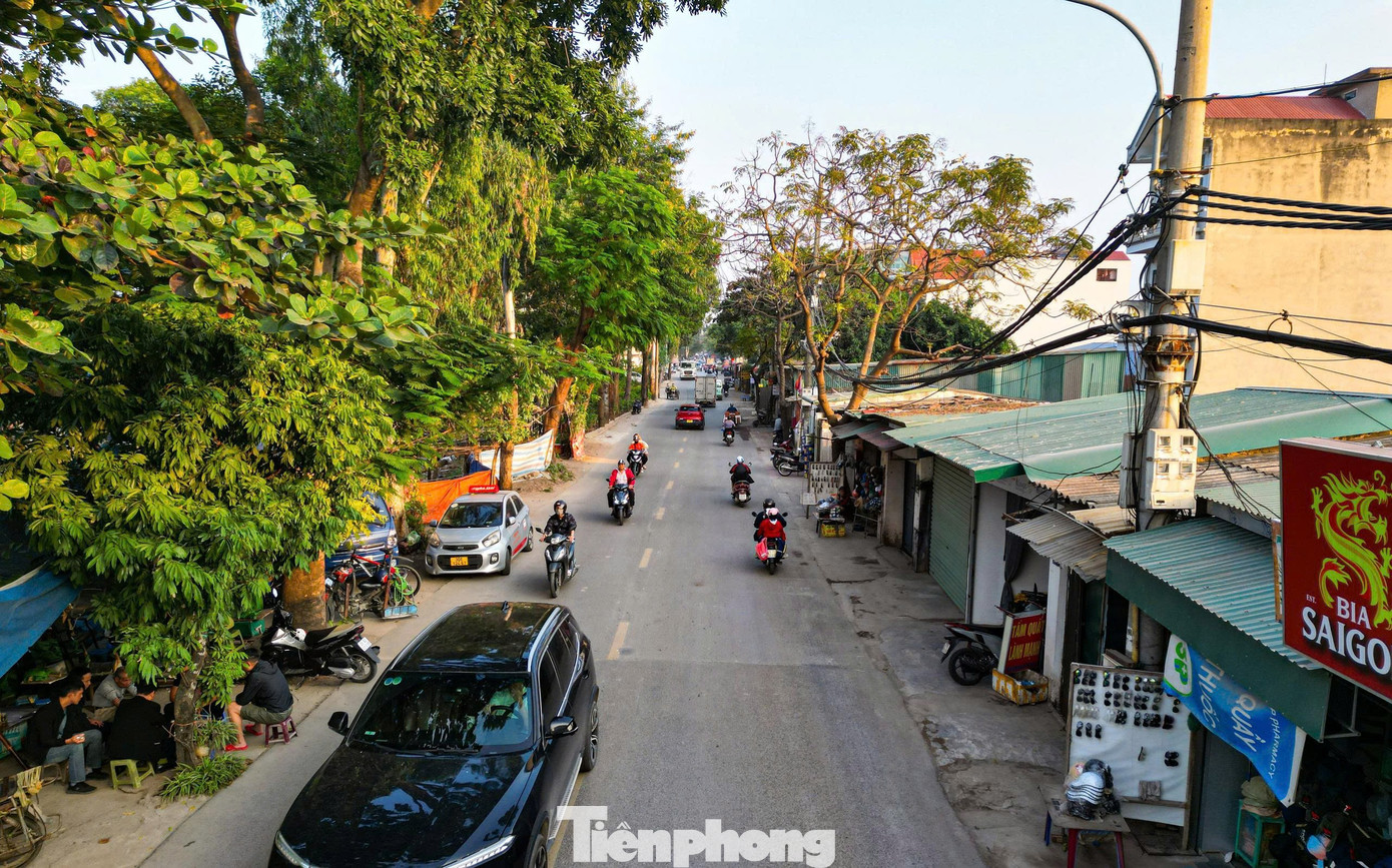 Cận cảnh đường Nguyễn Hoàng Tôn nối Vành đai 3 trước thời điểm mở rộng - Ảnh 9