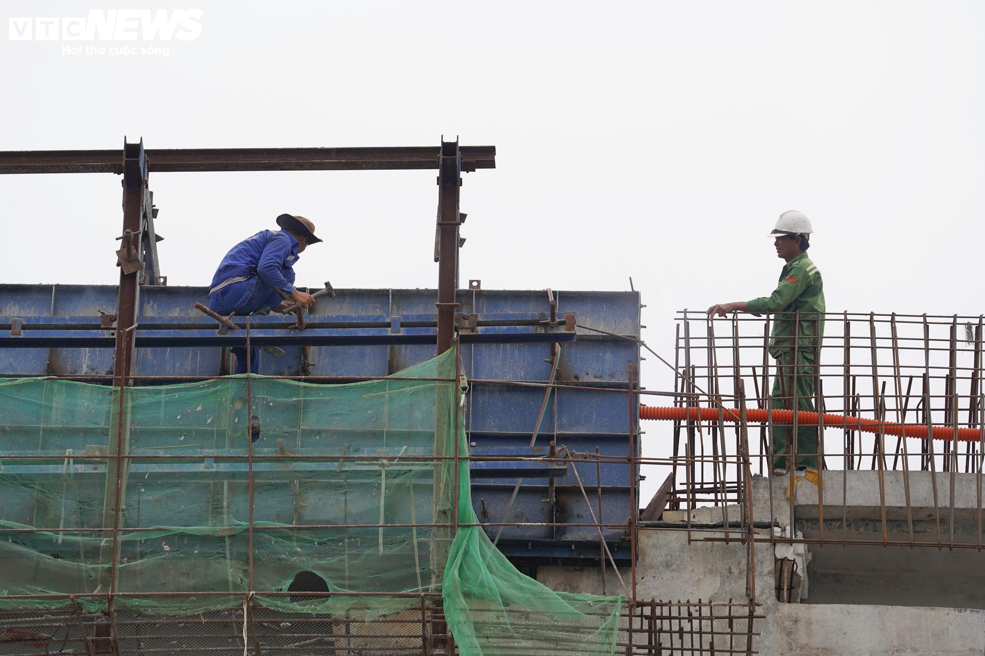 Ngắm Vành đai 3 từ trên cao qua khu đô thị ở TP.HCM trước ngày thông xe - Ảnh 6