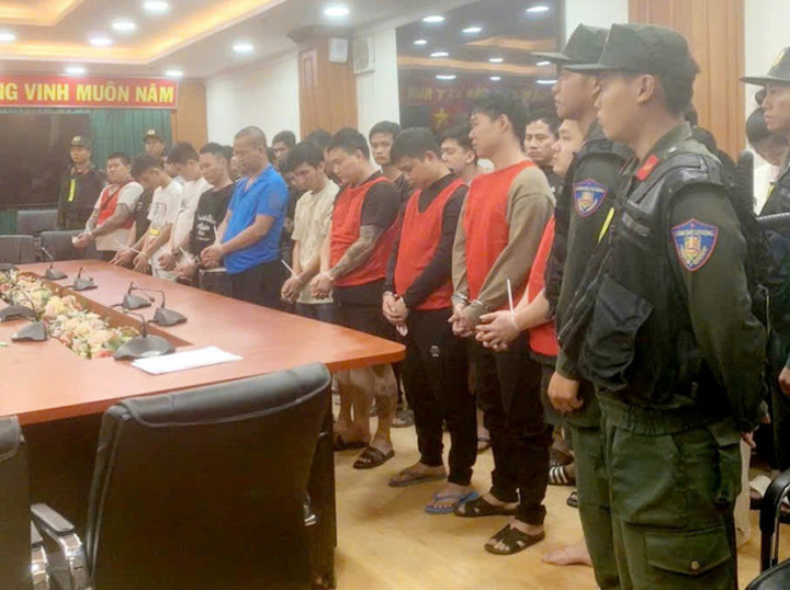 Bộ Công an bắt giữ nhóm lừa đảo ở Campuchia giả mạo Vingroup, Doji - Ảnh 1