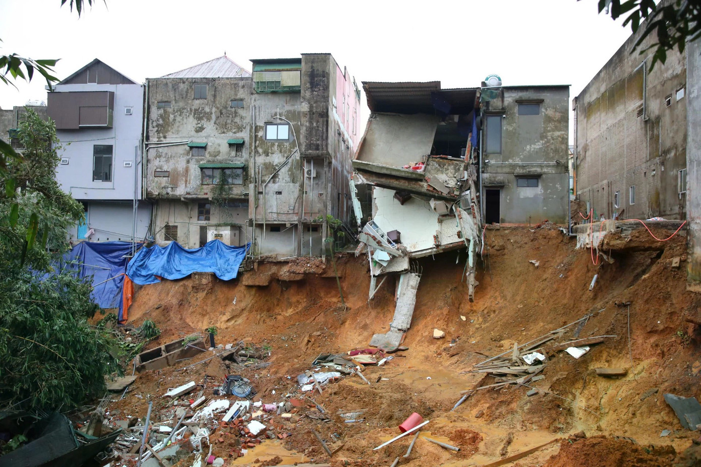 Bị Thủ tướng phê bình, Quảng Trị cam kết sửa chữa 12 ngôi nhà hư hỏng xong trước Tết Nguyên đán - Ảnh 1