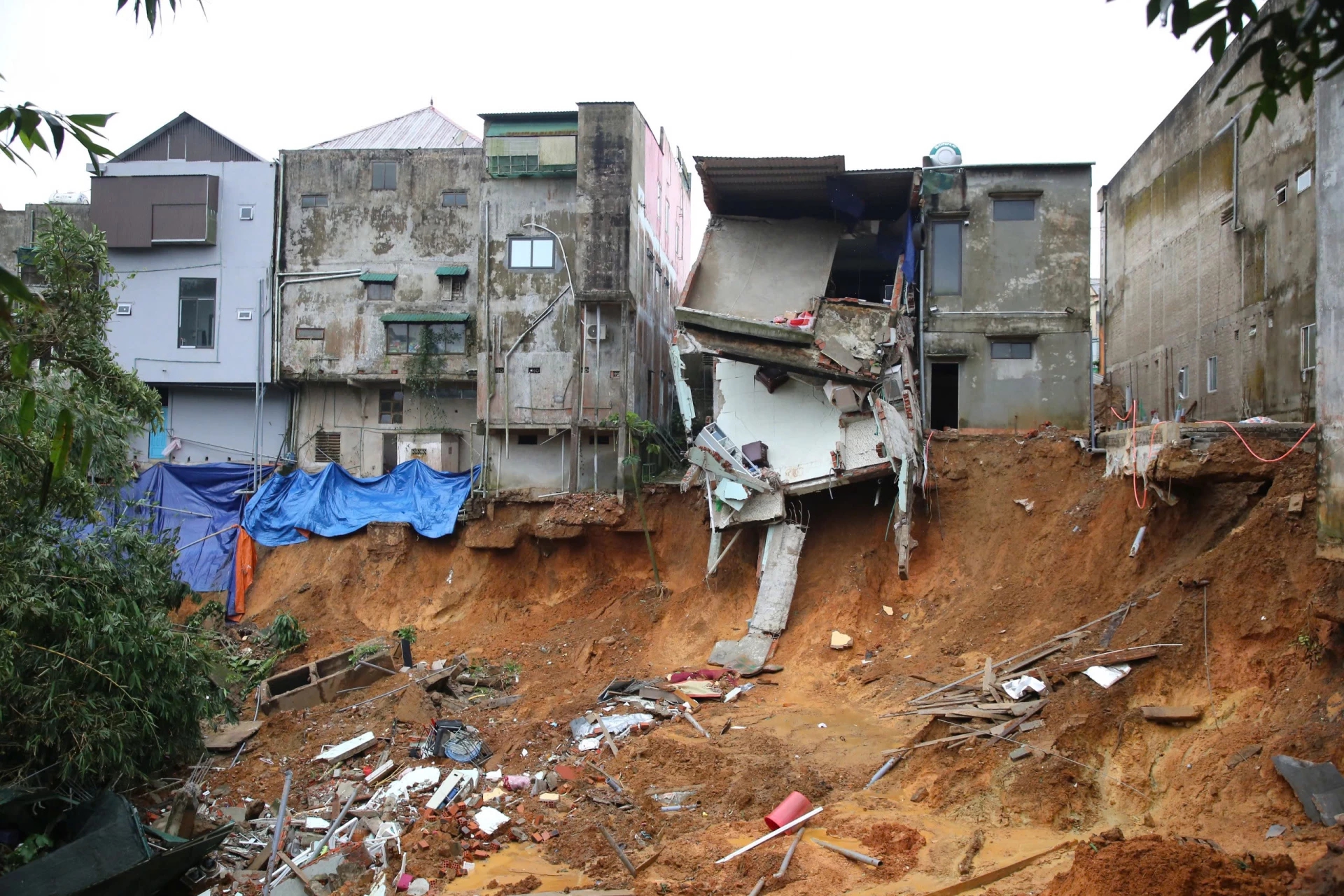 Bị Thủ tướng phê bình vì chậm sửa 12 nhà dân, Chủ tịch Quảng Trị báo cáo lý do - Ảnh 3