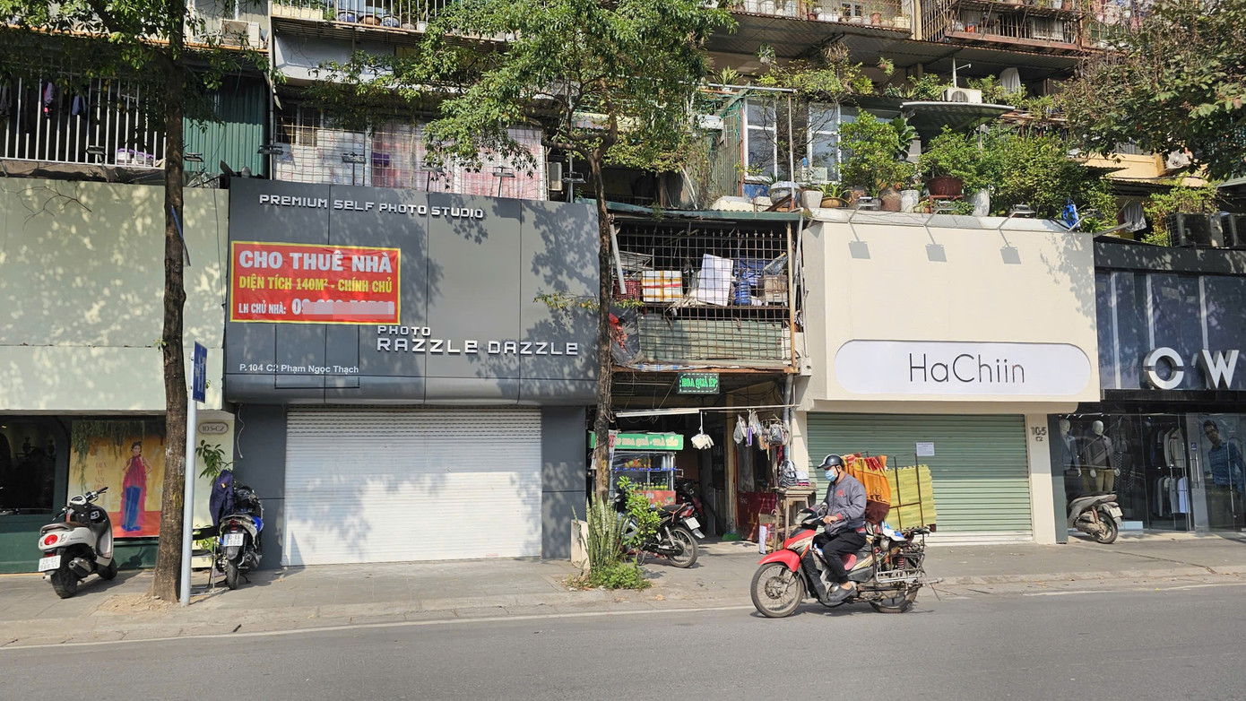 Cảnh nhà mặt phố cho thuê tại 'đất vàng' Hà Nội ế khách dịp cuối năm - Ảnh 9