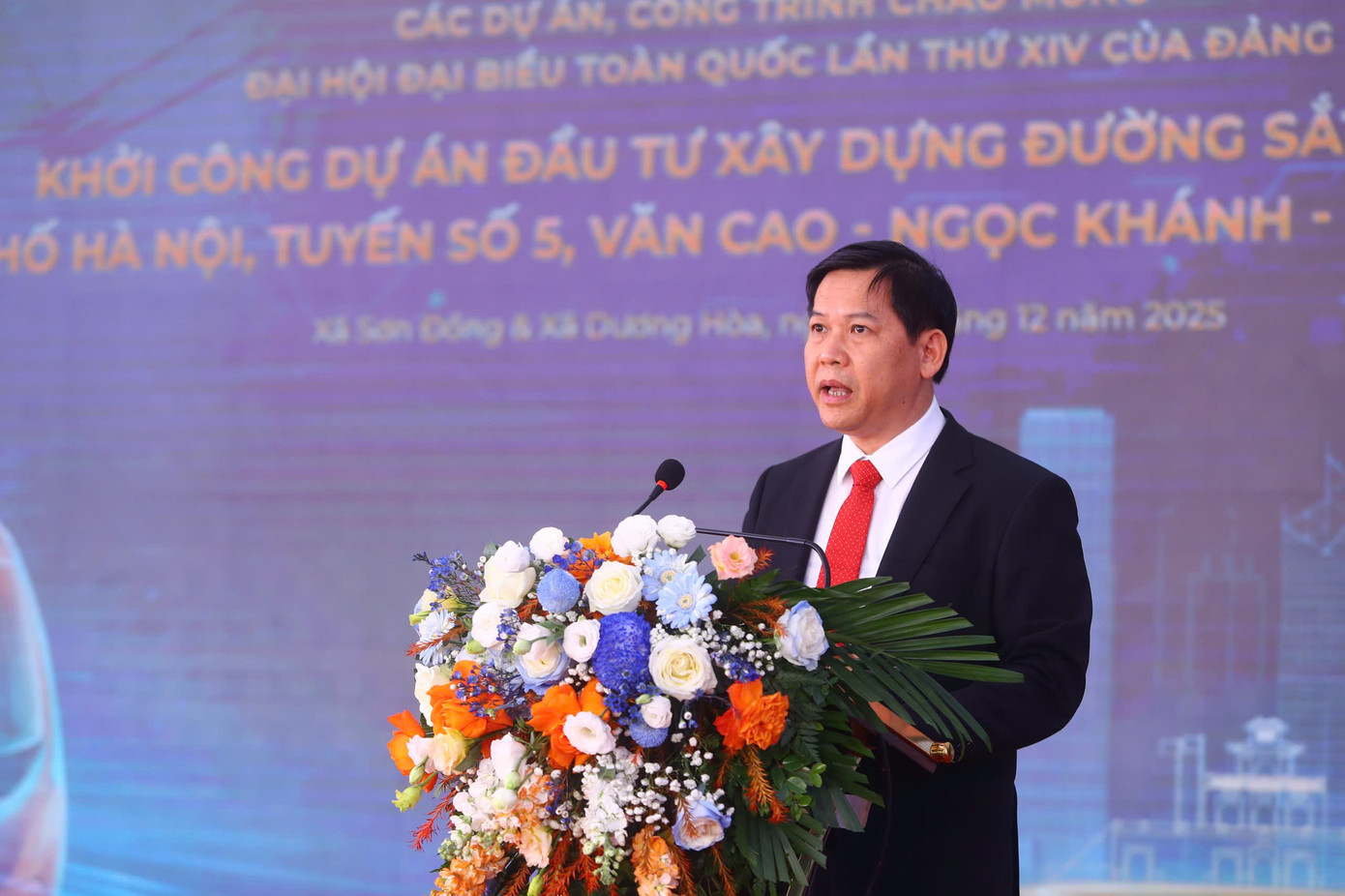 Metro 72.000 tỷ đồng nối thẳng trung tâm Hà Nội với Hòa Lạc chính thức khởi công - Ảnh 2