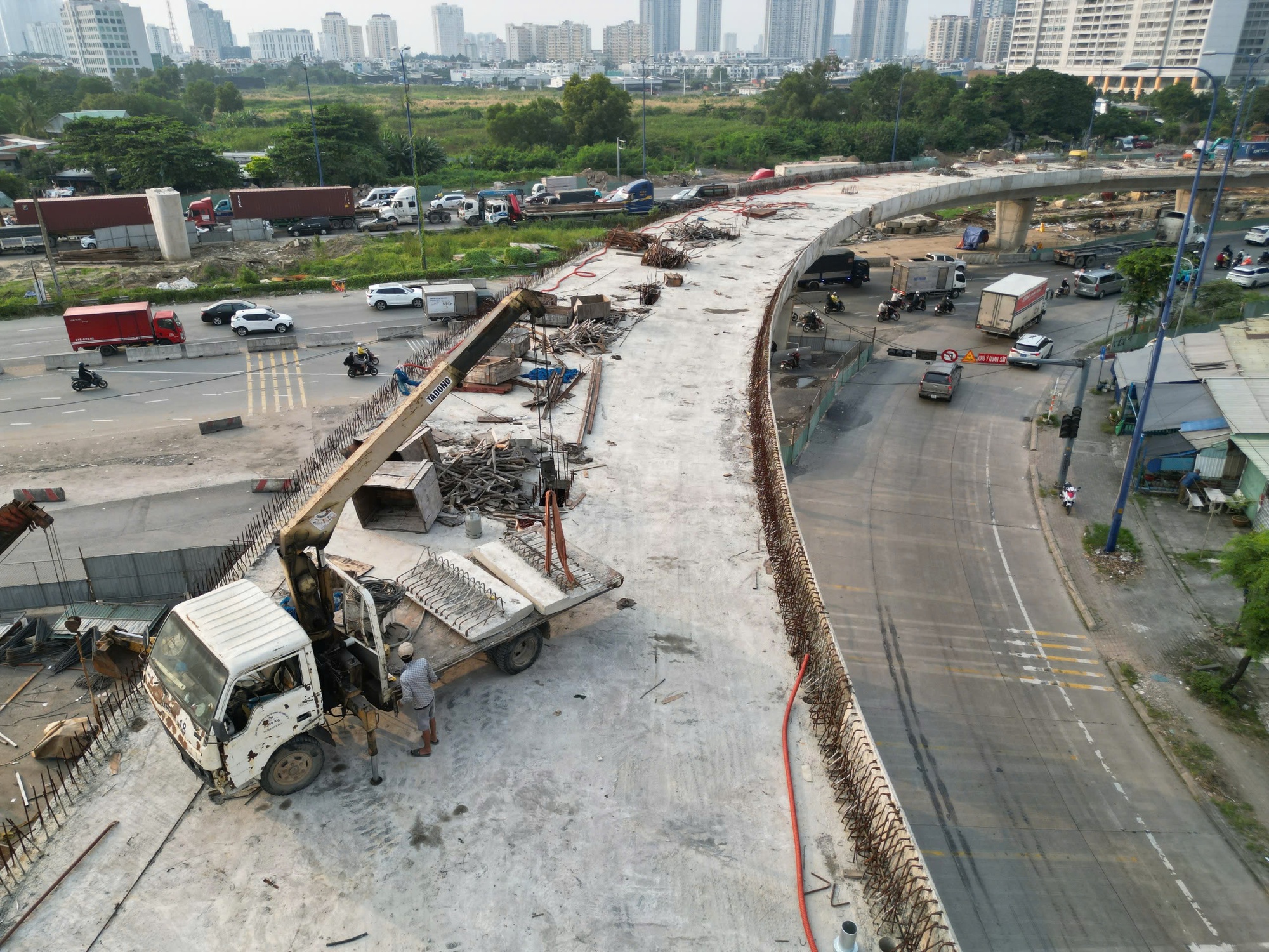 Hình ảnh công trường nút giao An Phú những ngày cuối năm - Ảnh 6