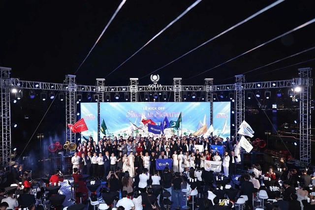 Singular Signature - Chuyến hải trình ‘độc bản’ khởi động nhà phố vườn ven sông THE SOLIA - Ảnh 1