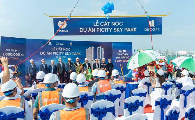 Picity Sky Park chính thức cất nóc tại tâm điểm trục đại lộ Phạm Văn Đồng - Ảnh 1