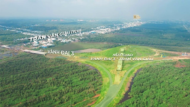 Bất động sản Đông - Tây TP.Hồ Chí Minh, kẻ tám lạng người nửa cân - Ảnh 2