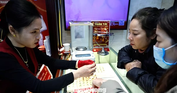 Đầu tư vàng lãi hơn bất động sản, chứng khoán?