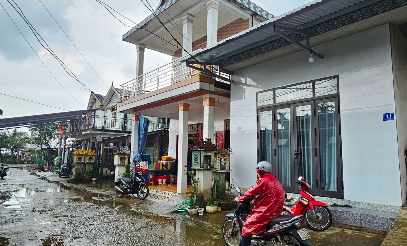 Xã cùng lúc cấp hàng loạt ‘sổ đỏ’ cho dân sau gần 20 năm chờ đợi - Ảnh 1