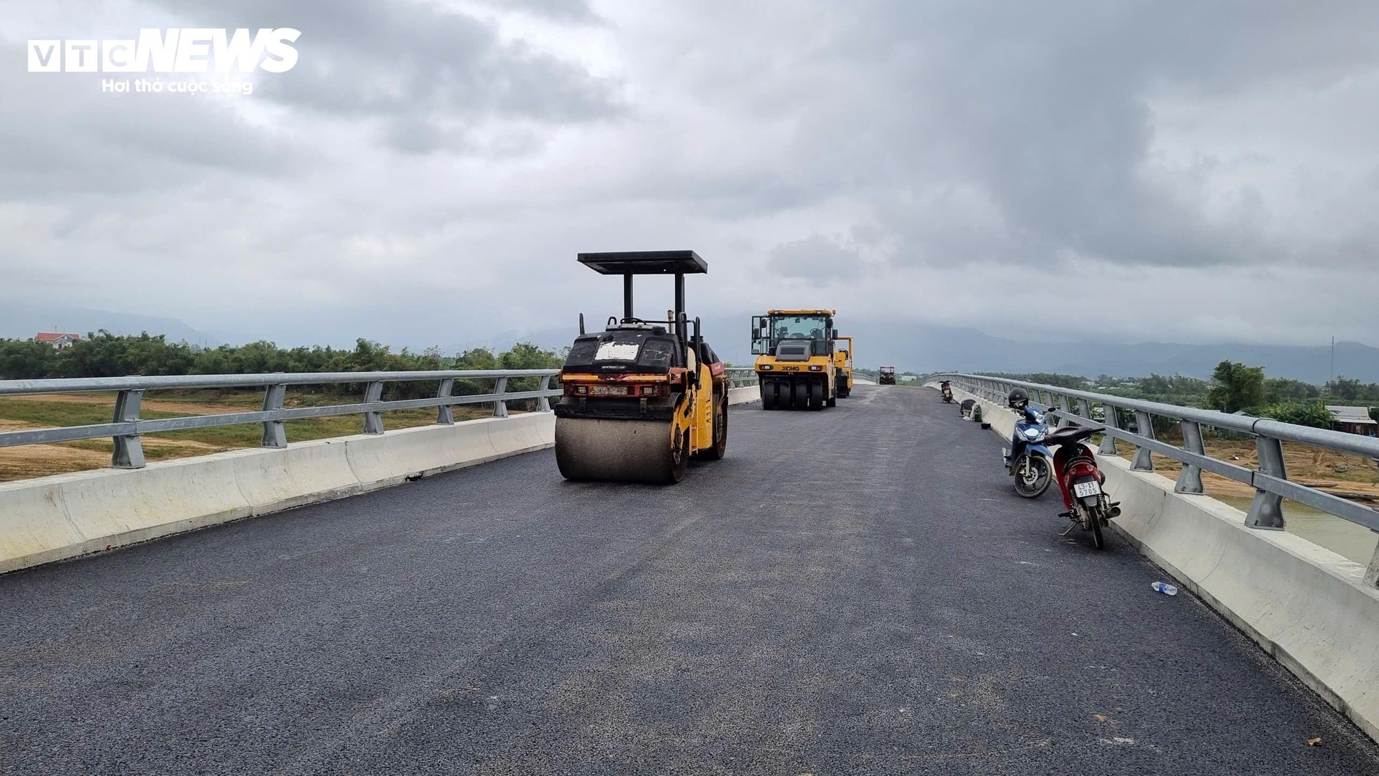 Vướng mặt bằng, cầu 575 tỷ đồng ở Đà Nẵng nguy cơ vỡ tiến độ - Ảnh 4