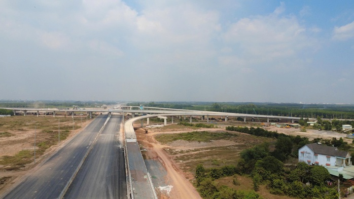 Hình ảnh thi công xuyên Tết ở sân bay Long Thành, cao tốc Biên Hòa - Vũng Tàu - Ảnh 4