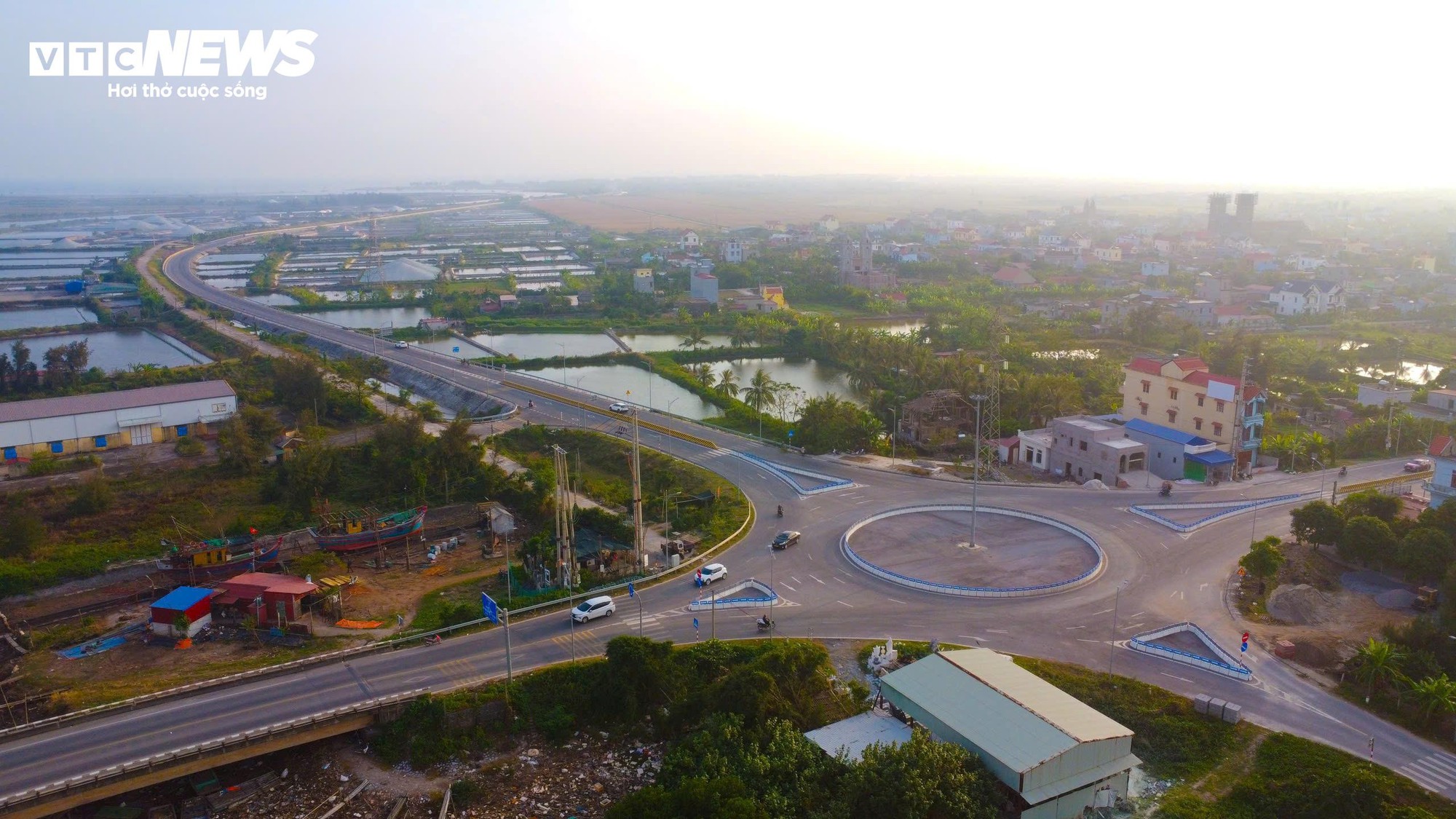 Chuỗi dự án giao thông nghìn tỷ tạo trục kết nối liên vùng ven biển Ninh Bình - Ảnh 12