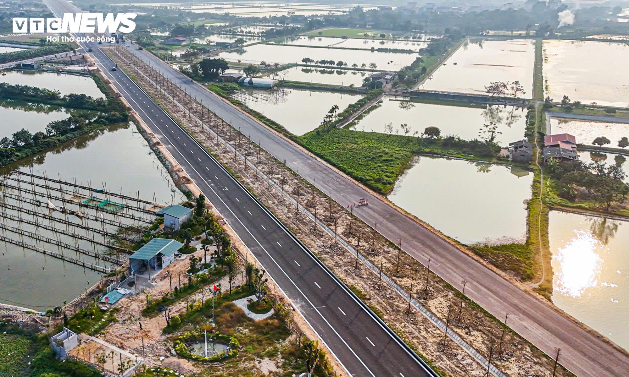 Đường trục phía Nam tăng tốc, chuẩn bị thông xe thêm 7km dịp Tết Nguyên đán - Ảnh 7