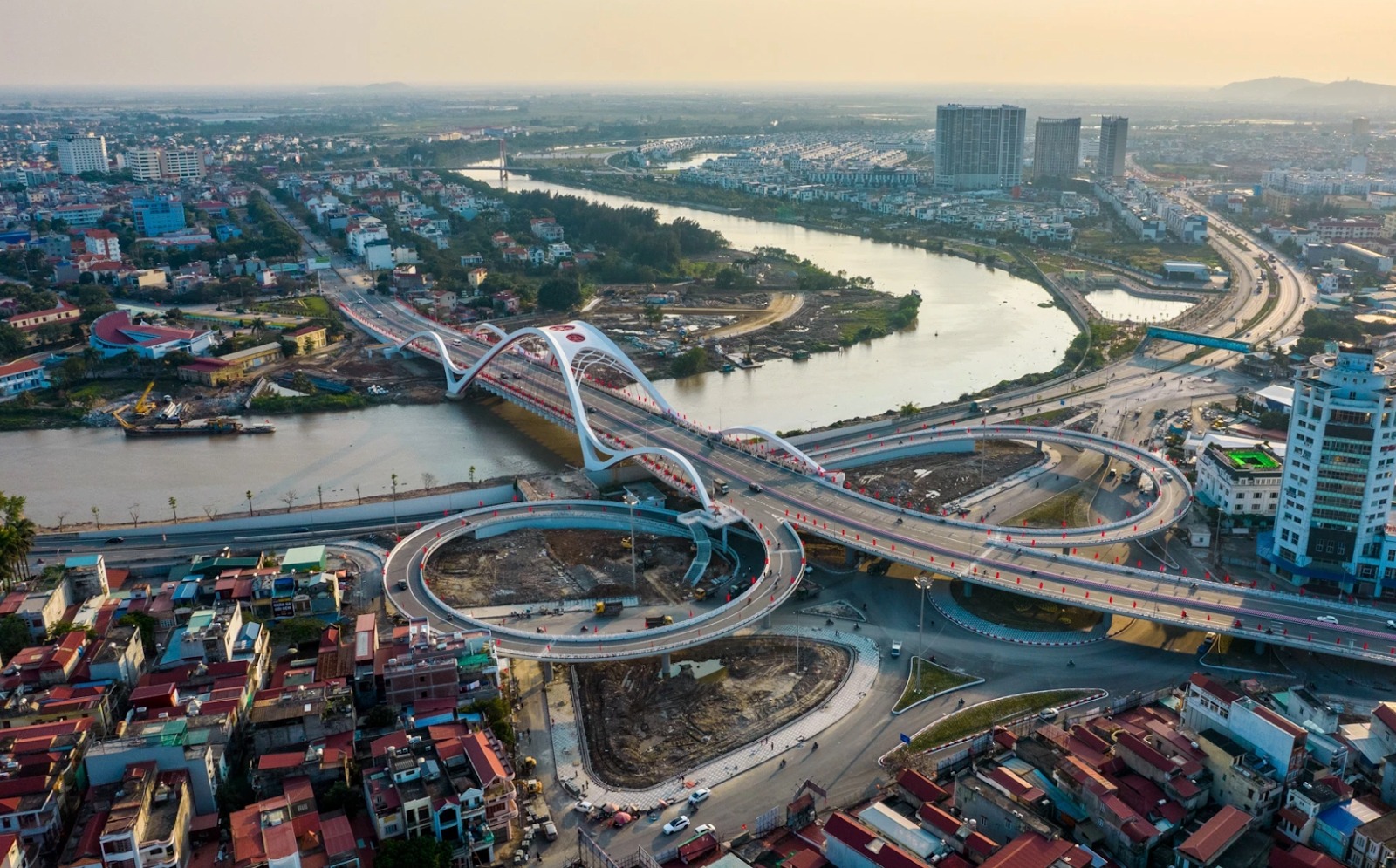 "Siêu đô thị" thứ 3 cả nước chuẩn bị thu hồi hơn 1.500 ha đất để triển khai 118 dự án, công trình - Ảnh 1