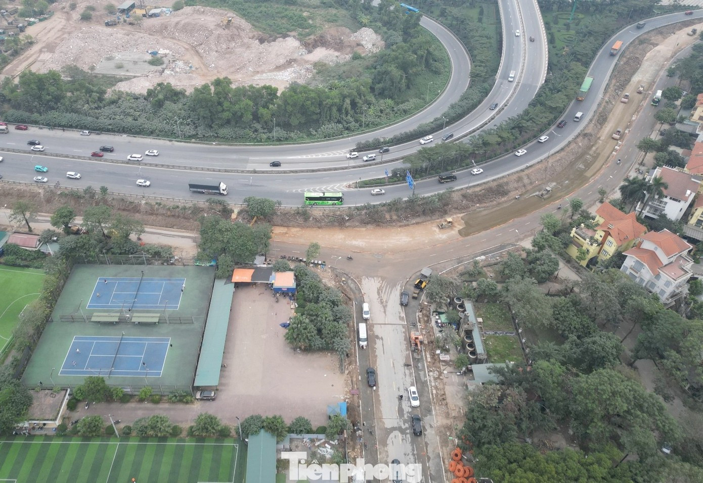 Hà Nội thông tin tiến độ 3 công trình khẩn cấp giảm ùn tắc giao thông - Ảnh 1