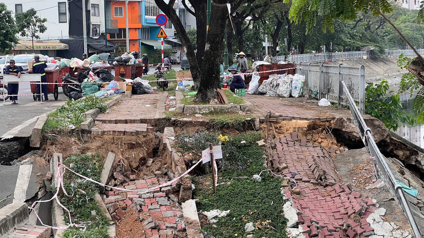 Sau tiếng động lớn, cả đoạn đường dài gần 50m ‘biến mất’ - Ảnh 4