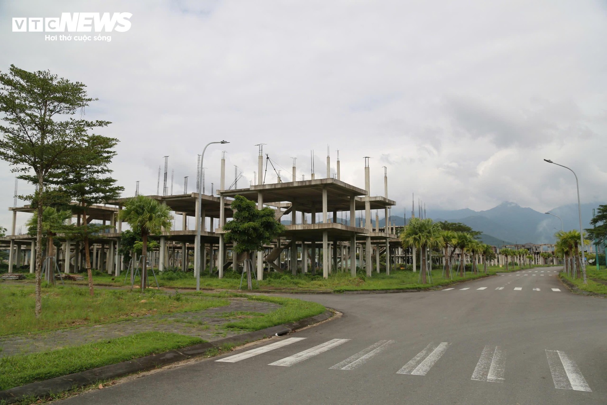 Cảnh dang dở ở dự án khu đô thị sinh thái gần 4.500 tỷ đồng ở Đà Nẵng - Ảnh 9