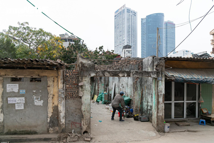 Người Hà Nội tất bật dọn nhà, bàn giao mặt bằng phục vụ thi công Vành đai 2,5 - Ảnh 5